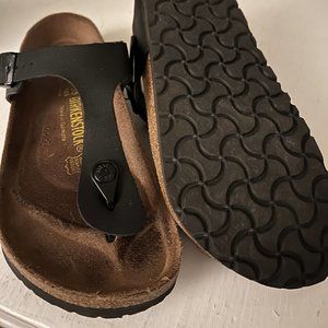 Gizeh style Birkenstocks Size 38 womens